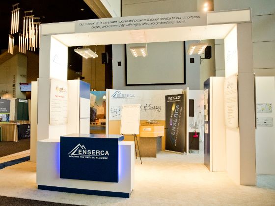 trade show booth display spotlight 560x420